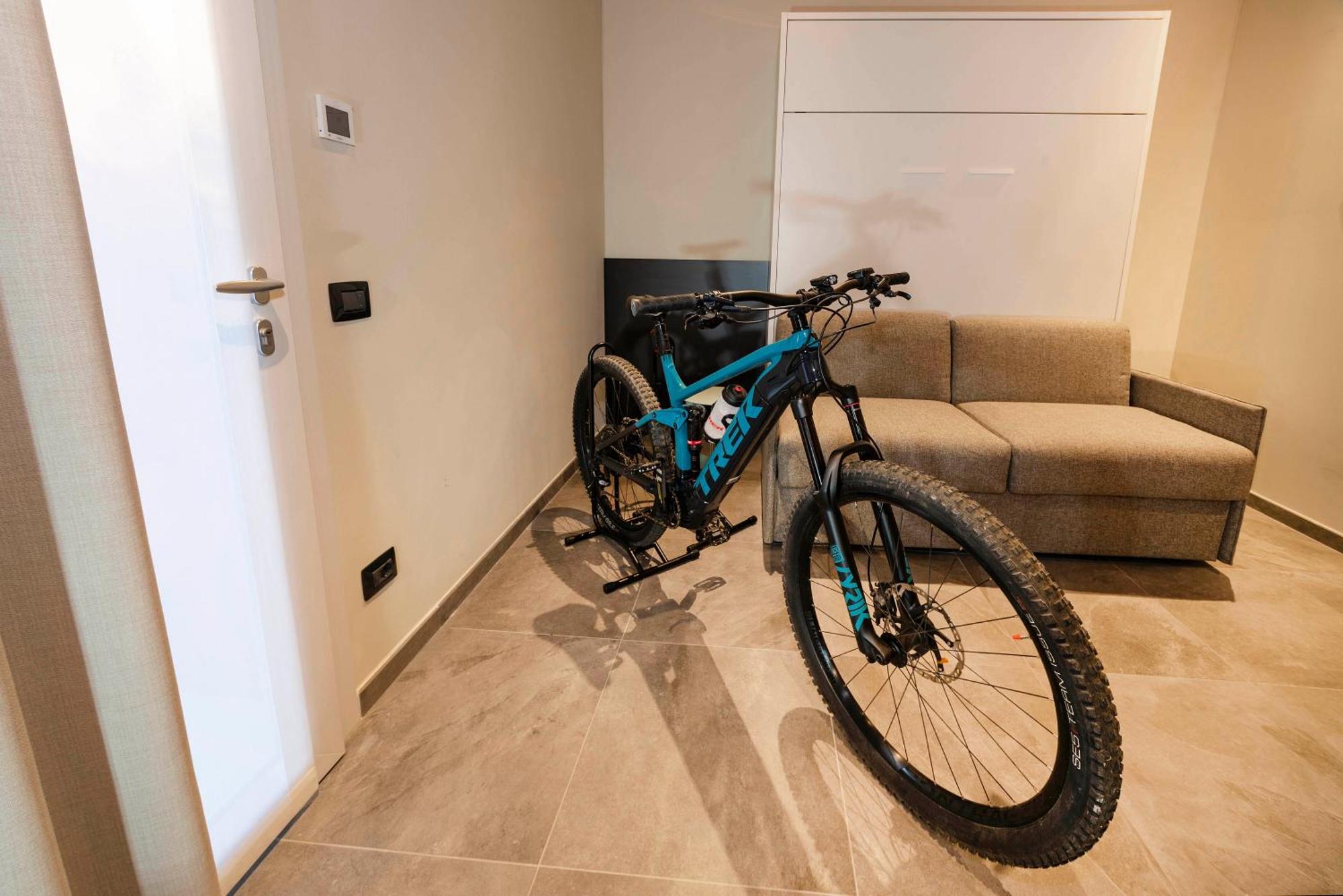 Italianflat - Verona'S River, Free Parking For Car & Bike, Nature, Relax Eksteriør billede